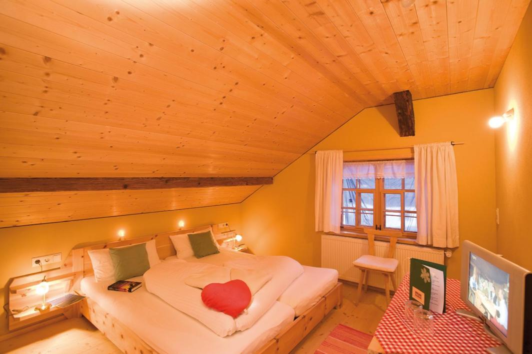ホテル Naze'S Hus メラウ エクステリア 写真